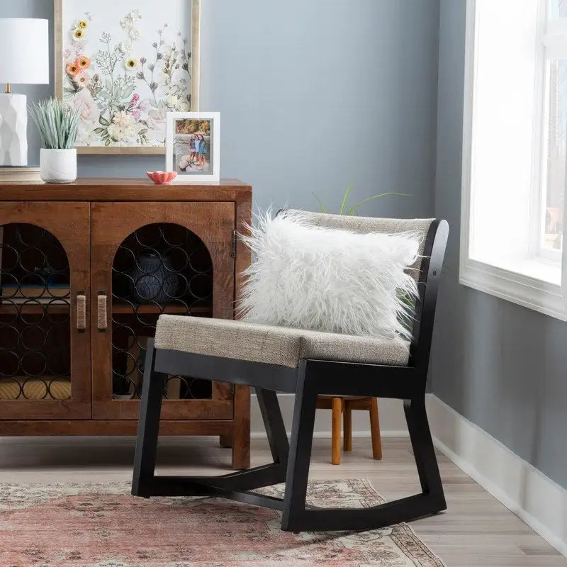 Chaise d'appoint noire en bois massif avec piètement luge