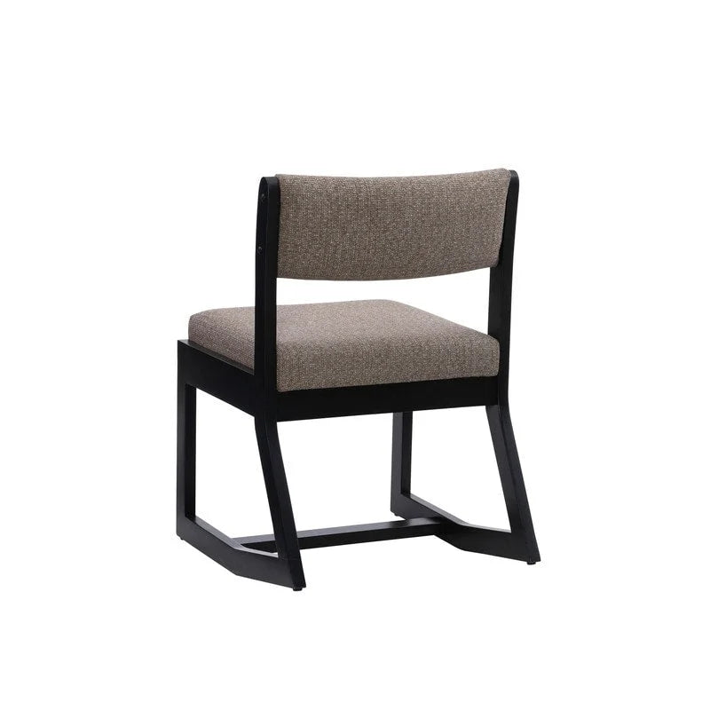 Chaise d'appoint noire en bois massif avec piètement luge